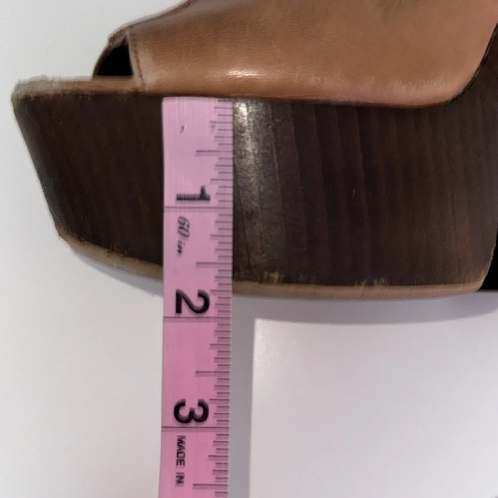 Vince Camuto Bailor brown leather 70s style platforms w gold trim 7/7.5 *READ*